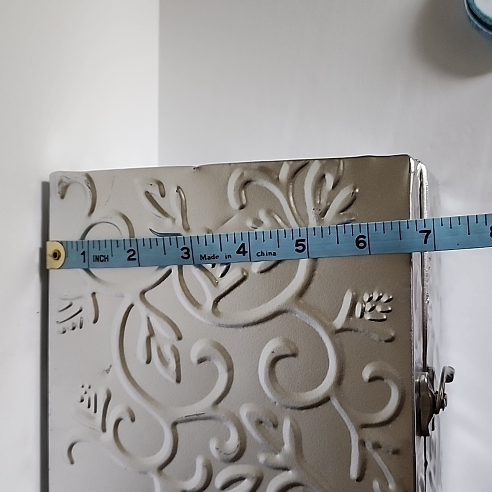 Silver Tone Decorative Storage Multipurpose Box - Picture 5 of 9